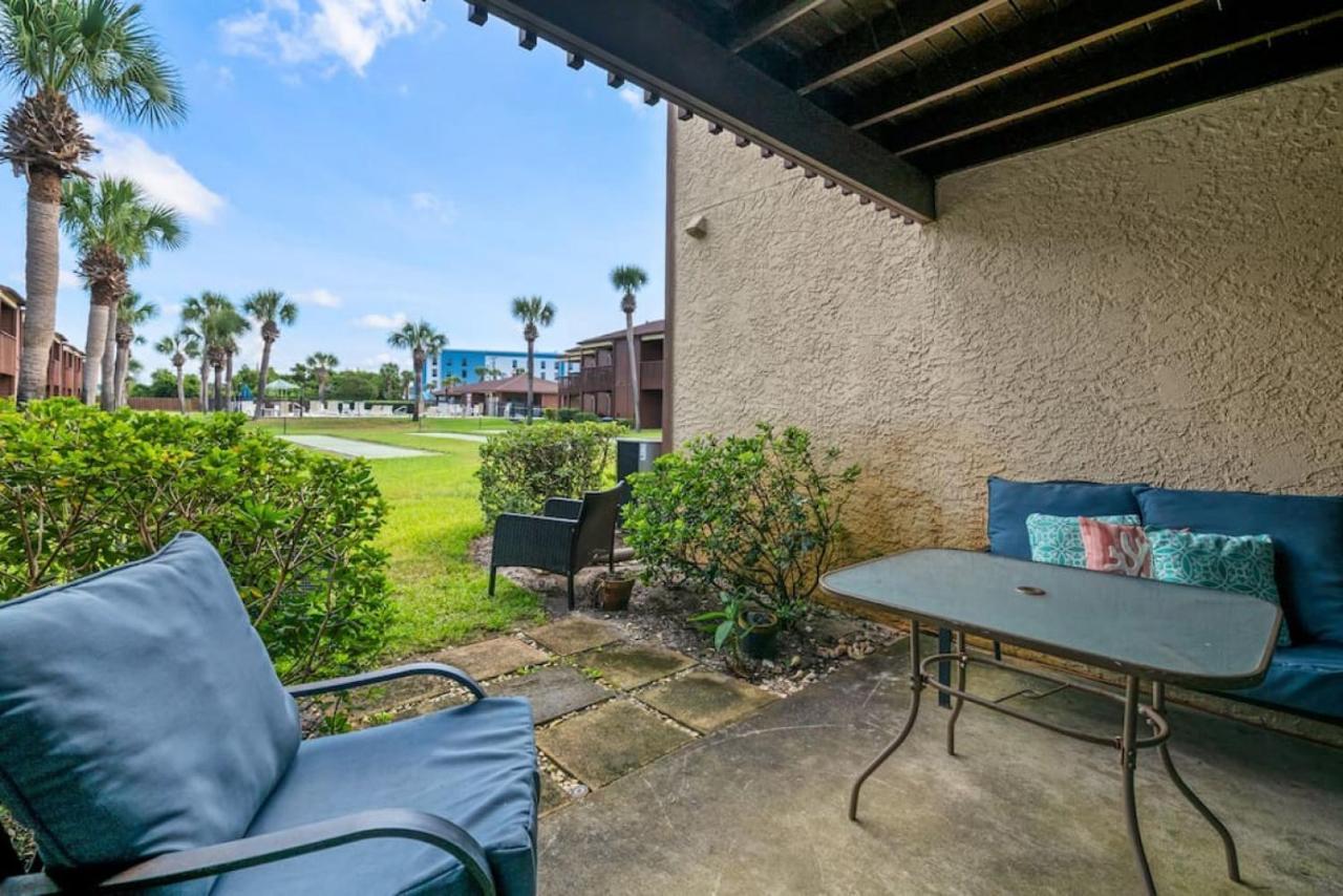 Experience Starlit Nights From Beach Happy'S Balcony Overlooking The Community Pool At Beachwalk Vila Panama City Beach Exterior foto