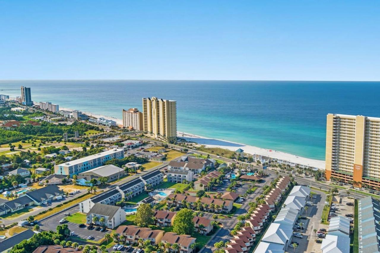 Experience Starlit Nights From Beach Happy'S Balcony Overlooking The Community Pool At Beachwalk Vila Panama City Beach Exterior foto