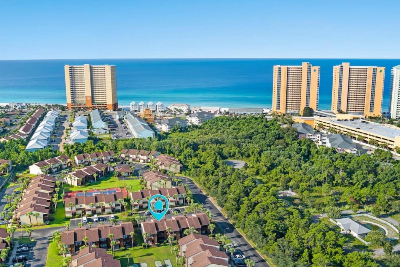 Experience Starlit Nights From Beach Happy'S Balcony Overlooking The Community Pool At Beachwalk Vila Panama City Beach Exterior foto